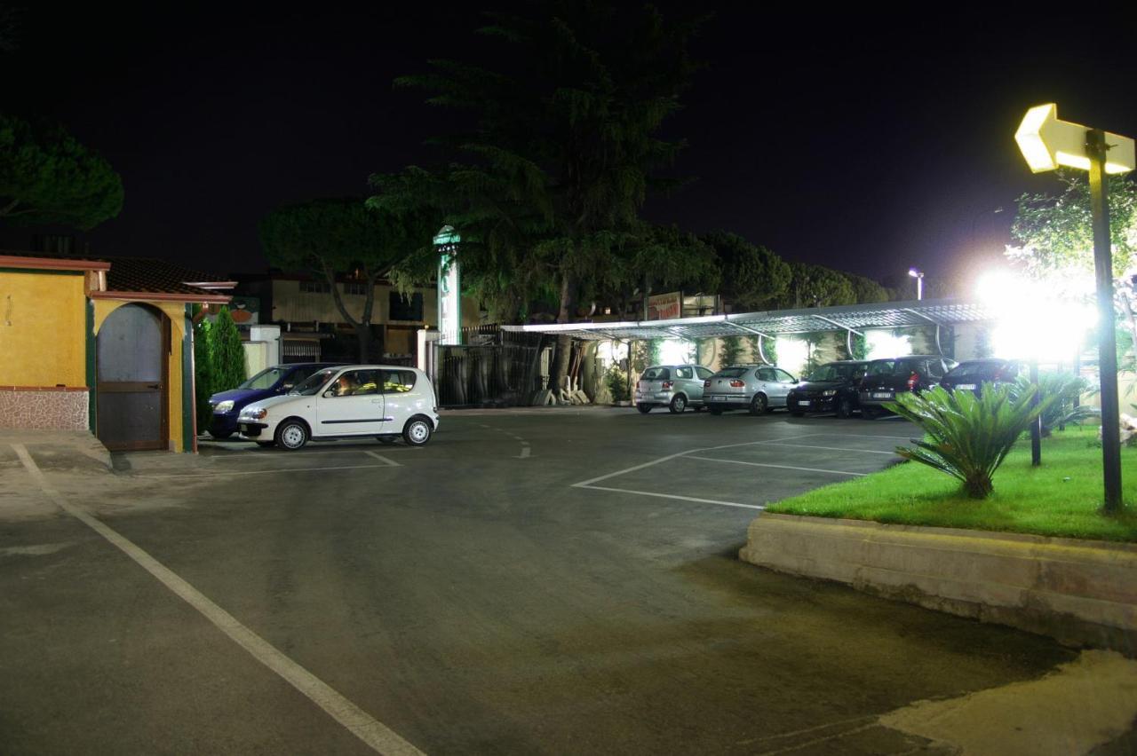 Meridiano Hotel Naples Exterior photo